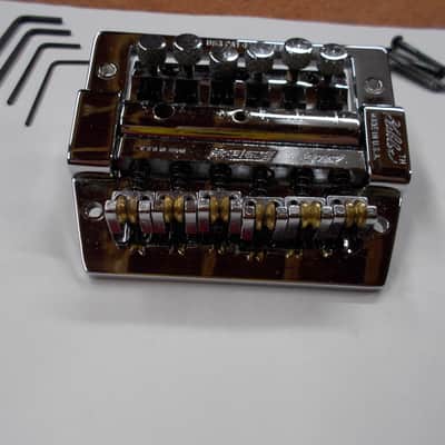 Original 80's Kahler USA 2330 Flyer RH Chrome Tremolo bridge image 7