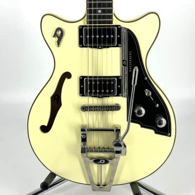 2018 Duesenberg Starplayer Fullerton TV - Vintage White image 6