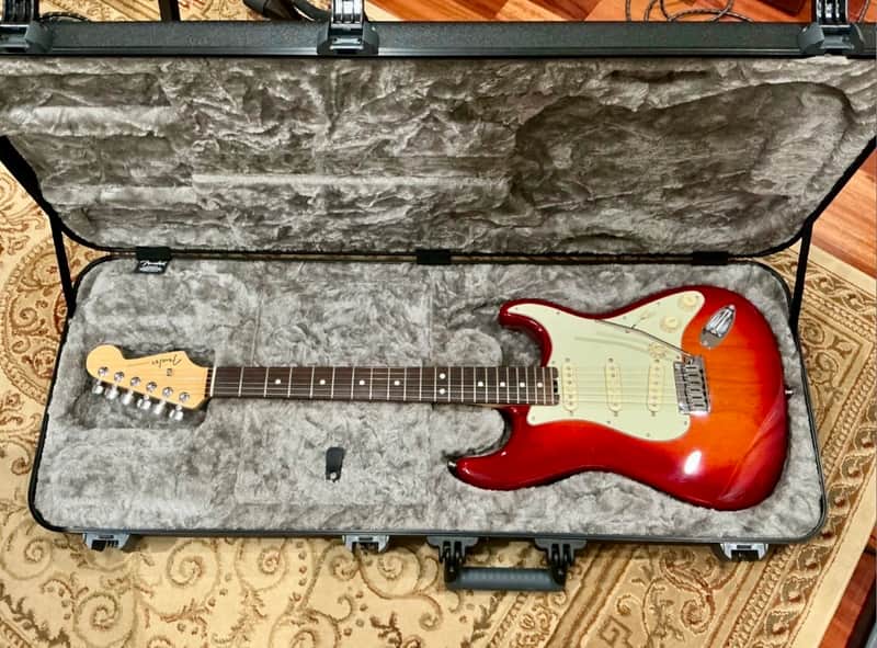 Fender Stratocaster 2017 - Polyurethane