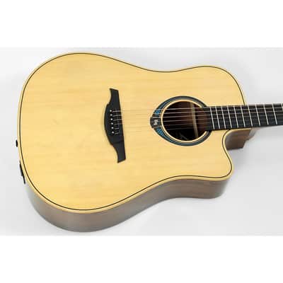 Lag Guitars Tramontane HyVibe THV30DCE Dreadnought Acoustic-Electric Smart Guitar Regular Natural image 3