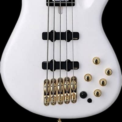 Yamaha BBNE2 Nathan East Signature 5-String Bass – White image 1