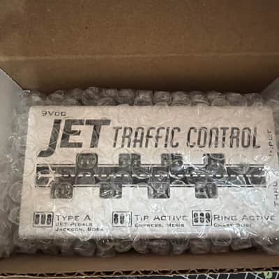 Jet Pedals Traffic Control MIDI Hub 2024 - Present - White image 1