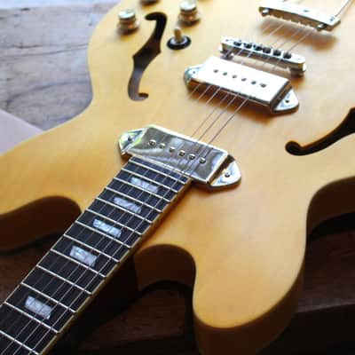 EPIPHONE 'Inspired by' John Lennon Revolution Casino Artist Series Natural, HARDCASE,PAPERS, 3, 07 KG image 4