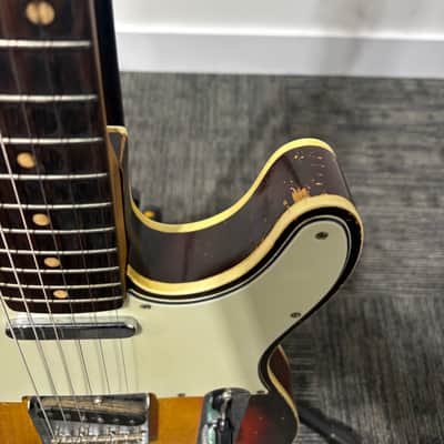Fender Custom Telecaster 1961 - Sunburst with White Binding image 4