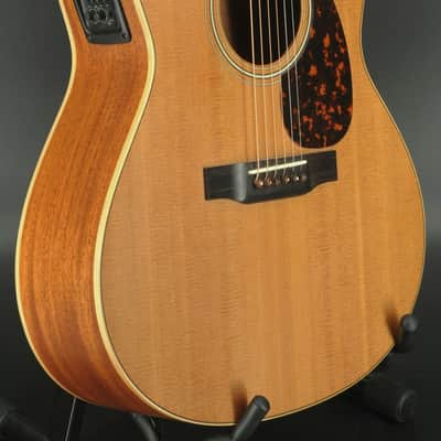 Larrivee LV-03E - Cutaway - Mahogany/Spruce image 1