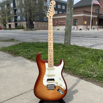 Limited Edition Player Stratocaster HSS Plus Top, Maple Fingerboard, Sienna Sunburst image 1