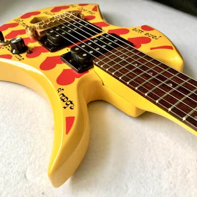 💛brand new!🖤Hide Yellow Heart Burny Jr Mini Mockingbird guitar 黃色心心 黑色心心 迷你 MG X。松本秀人 Green heart Black heart FERNANDES Zo Built in speake 煙花 吉他120x 360s 380s 480 165s 450x 80x 140x X Japan Hideと見た景色 Hide city S.H.Figuarts。 🌟☀️🐥🕊️ image 12