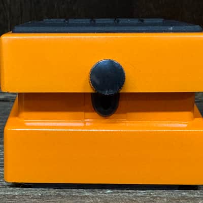 Boss DS-1 Distortion (Silver Label) 1994 - Present - Orange image 2