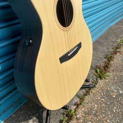 Enya EGA-X1 Pro EQ Electro- Acoustic Guitar With Effects Inc. Padded Gig Bag and Accessories image 6