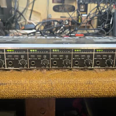 Behringer HA8000 image 2