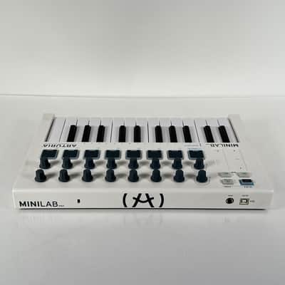 Arturia Minilab MkII Portable MIDI Keyboard Controller image 7