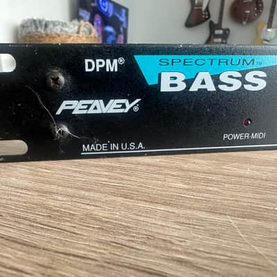 Peavey Spectrum Bass Digital Phase Modulation Synthesizer With Power Supply