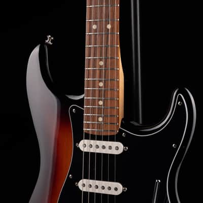 Used 2020 Fender Player Stratocaster HSS Floyd Rose 3-Tone Sunburst with Gig Bag image 5