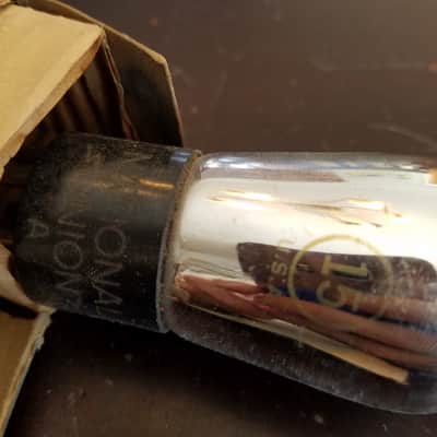 NU National Union Type 15 Box IOB Antique Vacuum Tube UY-Base, 5 Pins Sharp Cutoff RF Pentode Radio Engraved 1930s image 2