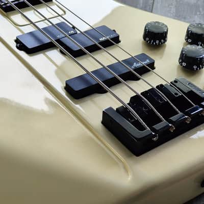 1989 Kramer Japan 4-String Ripley-Style Bass (White) image 6