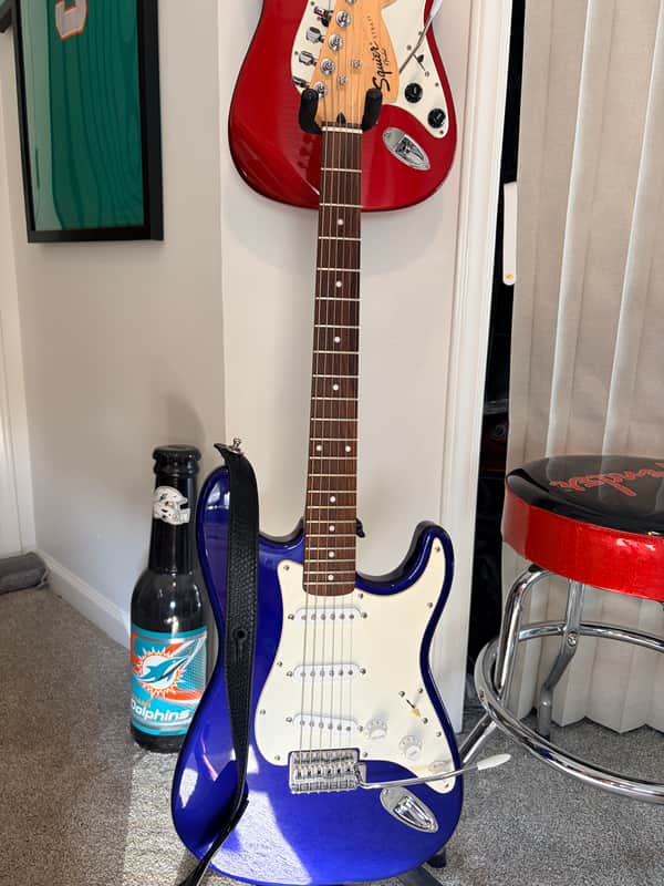 Squier Stratocaster Affinity Series 2005 - Blue Gloss image 1