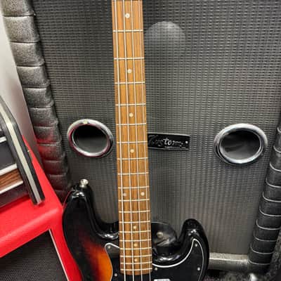 Squier Jazz Bass 2010/2020s - Sun burst image 3