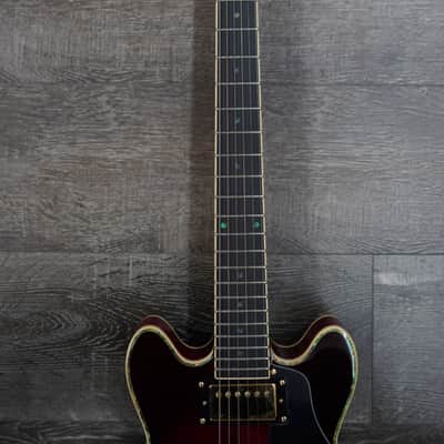 Double Cut Semi-Hollow Small Body Guitar - Red Burst image 4