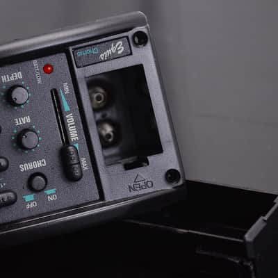 Washburn Acoustic Guitar EQ Preamp Wide Pickup image 2