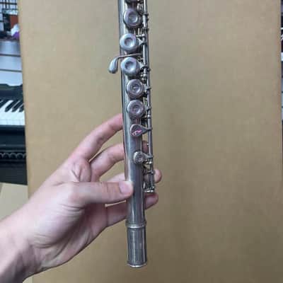 King Cleveland 610 Flute w/ Hard Case Blue Lining (parts/ repairable) image 2