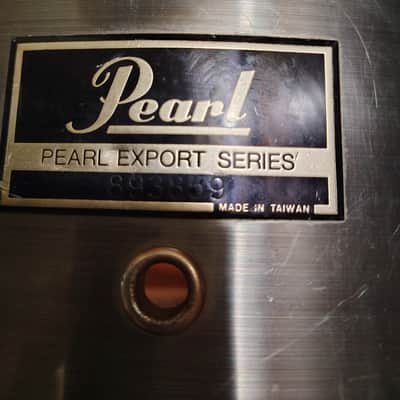 Pearl Export Series 22"(Diameter)x16"(Depth) Bass Drum 1990's image 9