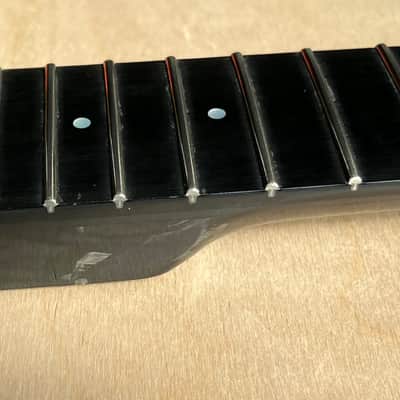 Modulus Graphite Neck image 14