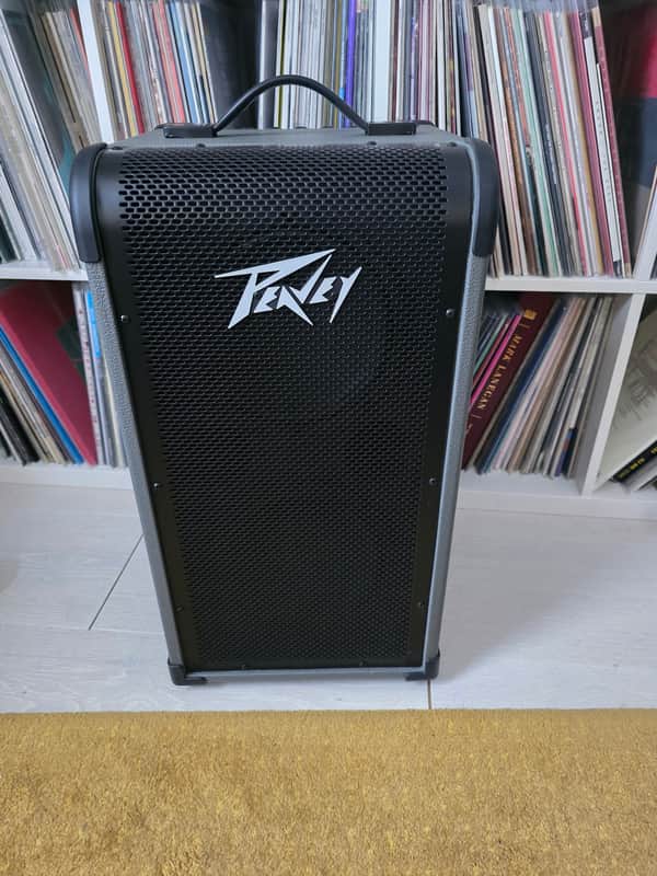 Peavey MAX 208 200-Watt 2x8" Bass Combo 2018 - Present - Gray / Black image 1
