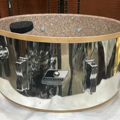 Ludwig 6 1/2" deep X 14" head Snare Drum (3114-T-SD-4186) 90's - COW - Chrome Over Wood image 6