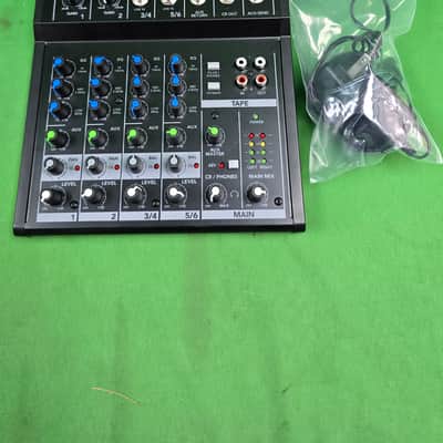 Mackie Mix8 8-Channel Compact Mixer | Reverb