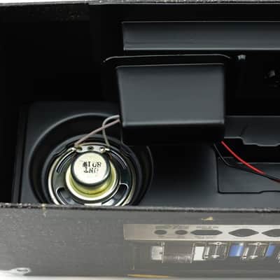 AC/DC Backtracks The Ultimate Box Set  ULTRA RARE limited edition  ‘DELUXE COLLECTOR'S EDITION image 6