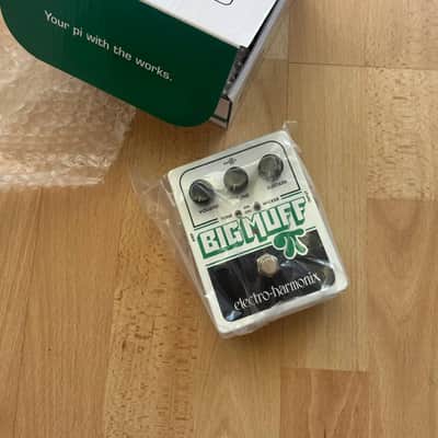Electro-Harmonix Big Muff Pi with Tone Wicker Distortion / Sustainer 2008 - Present - White / Black / Green image 2