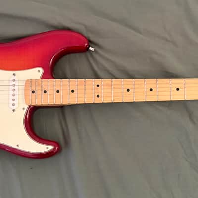 Fender Standard Stratocaster HSS Plus Top with Maple Fretboard 2013 - 2017 - Cherry Burst w/ Gig Bag image 3