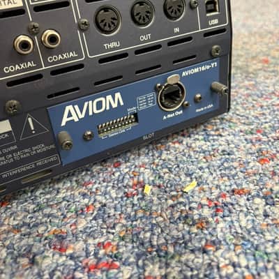 Yamaha 01V96i 16 channel Digital Console with Aviom Card image 4