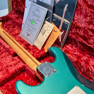 1999 Fender Cunetto Relic Stratocaster — Sherwood Green (Ultra Rare), John Cruz, Collector Condition, Full Set image 10