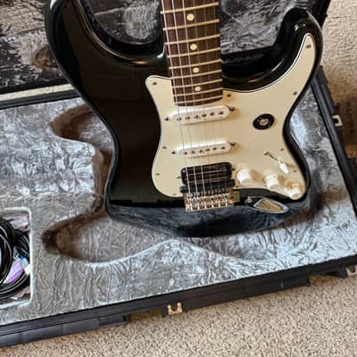 Fender Fishman TriplePlay Stratocaster HSS 2014 - Black image 14