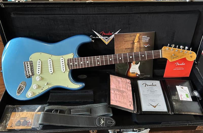 Fender  Custom Shop 1965 Journeyman  2024 - Aged Lake Placid Blue / 7lbs. 8.2oz. #CZ583150 image 1