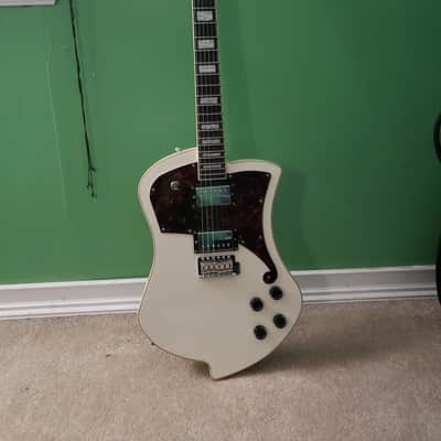 D'Angelico Premier Ludlow Offset with Tremolo 2010s - Antique White image 4