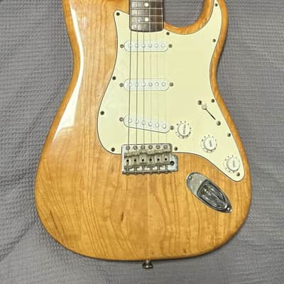 Fender Classic Series '70s Stratocaster with Rosewood Fretboard 1999 - 2018 - Natural image 2