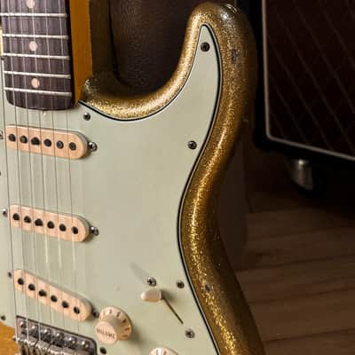 2005 Fender 64 Greg Fessler Strat Gold Sparke Masterdesign image 11
