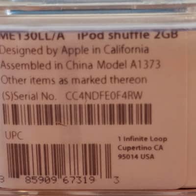 Apple iPod Shuffle 2 GB ME130LL/A Apple in Original Packaging image 4