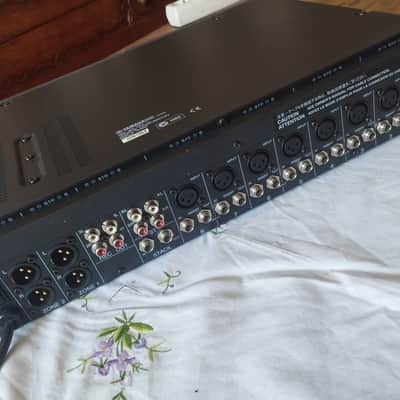 Yamaha MV800 rack mixer - Black image 6