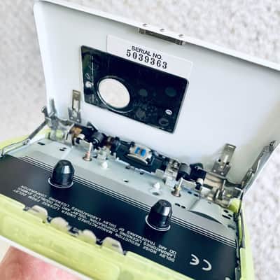 Sony WM-EX615 Walkman Cassette Player, EX White&Green ! Working ! image 10