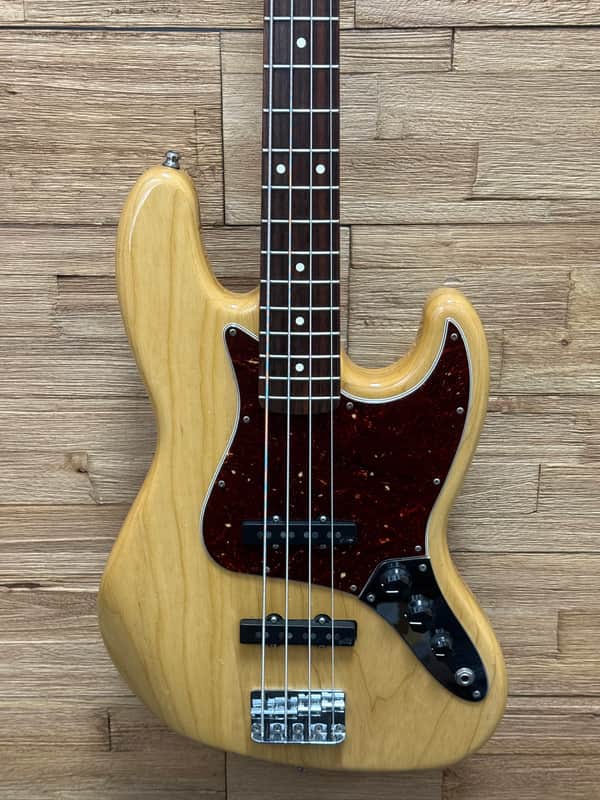 Fender Special Edition Ash Jazz Bass -2015 -MIM- Natural Gloss w/Aguilar HC pickups + SKB hard case