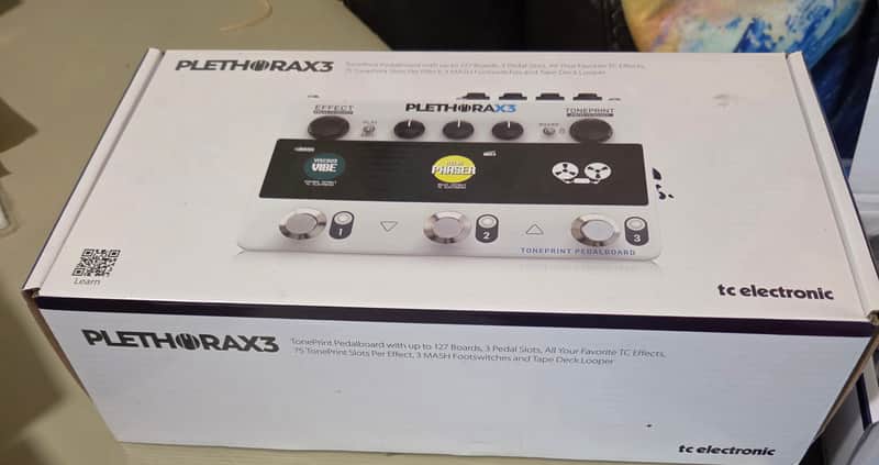 TC Electronic Plethora X3 TonePrint Multi-Effects Pedalboard 2021 - Present - White image 1