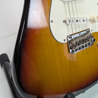 Suhr Classic S, SSS 2022 - Antique 3-Tone Burst image 8