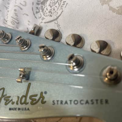 2005 Fender FSR Deluxe Vintage Player ‘62 Stratocaster Ice Blue Metallic Thin Skin Lacquer Matching Headstock 22 Frets Wildwood Spec ARVI Reissue RARE! image 15