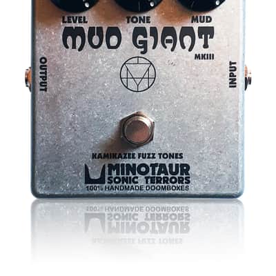 Triungulo Lab J.f. Fuzz Silver | Reverb France