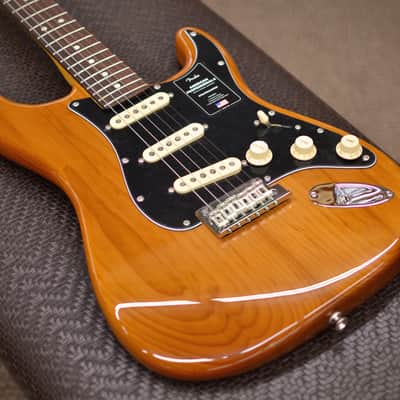 Fender American Professional II Stratocaster with Rosewood Fretboard 2020 - Present Roasted Pine image 3