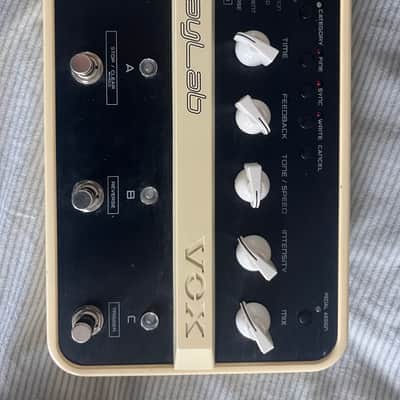 Vox DelayLab Ultimate Delay 2010s - Cream image 2