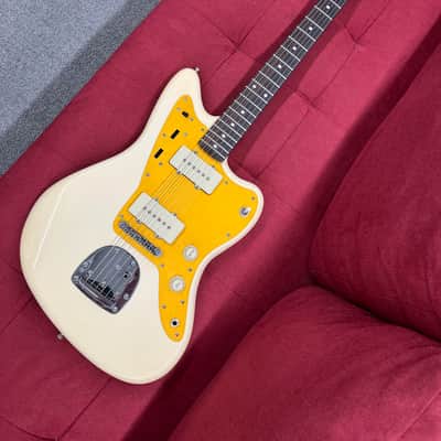 Squier J Mascis Jazzmaster with Rosewood Fretboard 2017 - Vintage White image 1